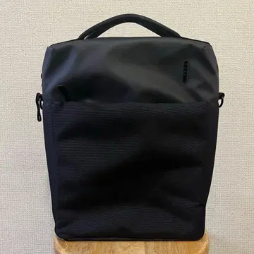 incase 인케이스 arc 테크 토트 블랙