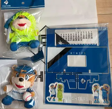 카마스타 카비 아크릴 만년 달력 & 봉제 인형 2종 3개 세트