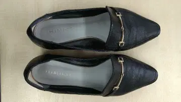 HIMIKO 블랙 스틸레토 로퍼