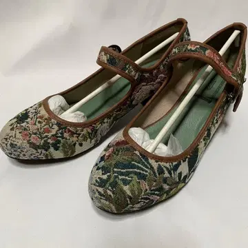 [미사용] Somari 고블랑풍 펌프스/스트랩 슈즈 L 베이지 계열