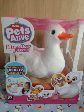 ZURU Pets Alive Mama Duck Surprise