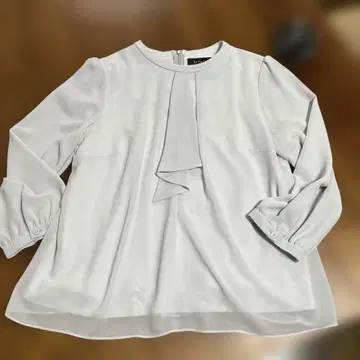 Reflect 프릴 달린 화이트 블라우스 11호