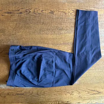 레나 랑게(Lena Lange) 네이비 팬츠 올 시즌 가능