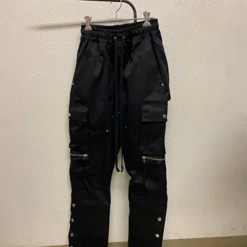 INDEPICT 블랙 카고 팬츠