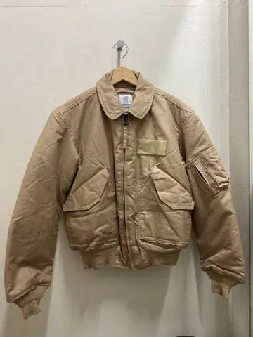 데드스탁 미군 CWU-45/P 플라이트 자켓 M 사이즈