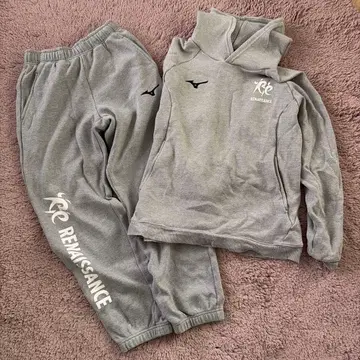 르네상스 선수 육성 맨투맨 세트 S 사이즈