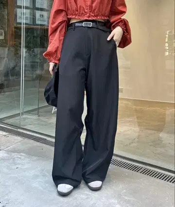 [ 익명 배송 ] mystic 커브 슬랙스 2 사이즈 1 블랙