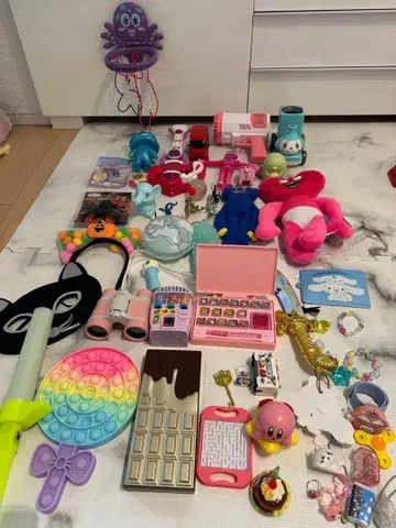 컬러풀한 완구 세트