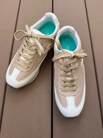 [ 미사용급 ] Hawkins 브릴리언트 통굽 스니커즈 23.5