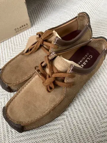 CLARKS ORIGINALS 스웨이드 로퍼