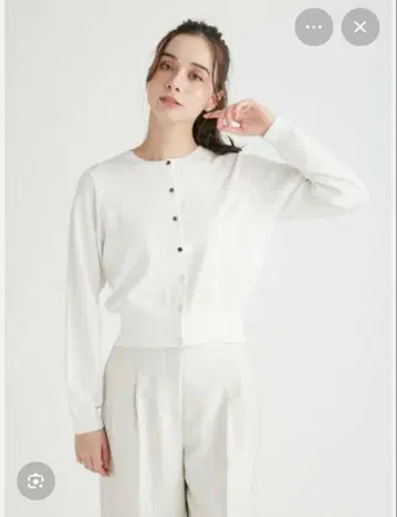 CELFORD 셀포드 로고 자수 심플 가디건 화이트