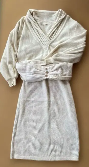 아이보리 니트 셋업