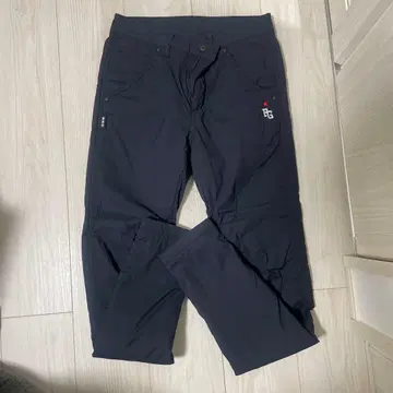 충전솜 바지입니다