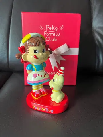 페코 & 도그 피규어