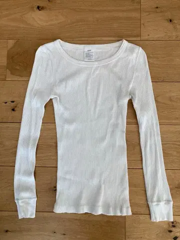 [ HYKE ] 화이트 리브 긴팔 T셔츠