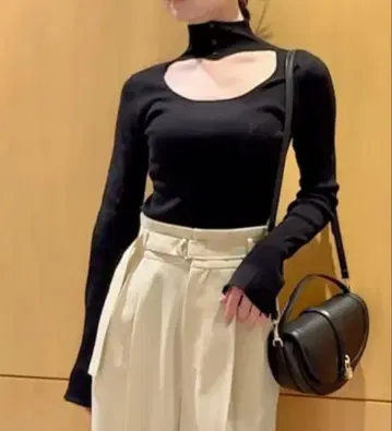 [ 미사용 택 포함 ] SNIDEL 2way 하이넥 풀오버