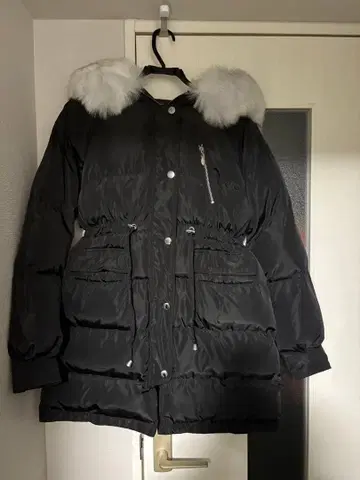 [ 미사용 새상품 ] michellMacaron 다운 자켓