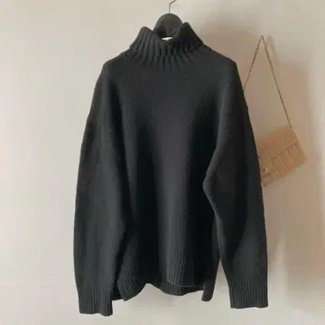 뷰티&유스*포근포근 캐시미어울 넉넉하고 루즈한 터틀 니트*