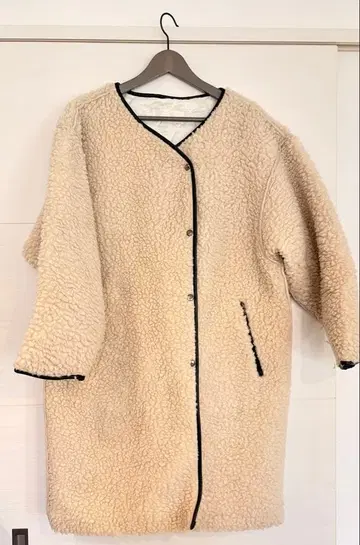 [ 미사용 새상품 ] mite 미테 보아 롱 코트