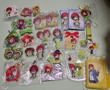 빨간 머리 캐릭터 아크릴 키링 세트