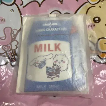 치이카와 산리오 콜라보 패스 케이스 치이카와 시나몬