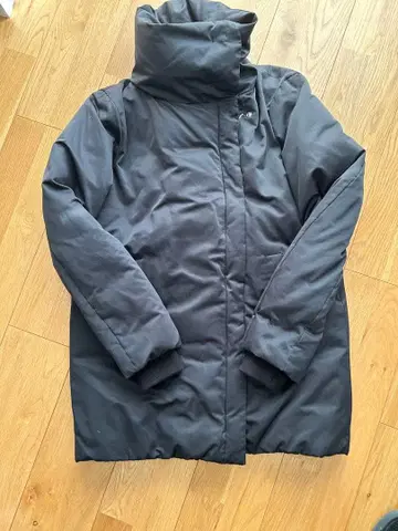 [ 하자품 ] 띠어리 theory 다운 자켓 블랙 여배우 옷깃