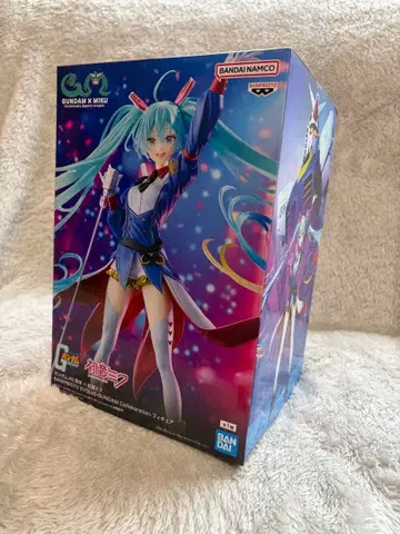 하츠네 미쿠 x 건담 콜라보 피규어