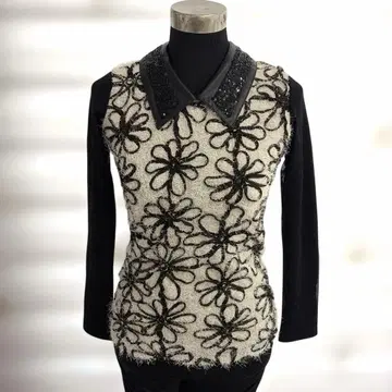 꽃무늬 자수 긴팔 상의