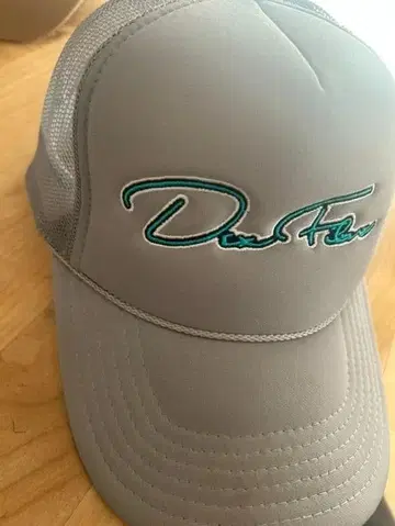 Dawn Flow 그레이 캡 스냅백