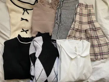 여성용 의류 묶음 판매 8벌 걸리시 귀여운