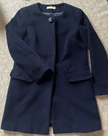 프리즈마트 비쥬 버튼 네이비 노카라 코트 A라인