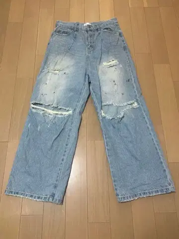 Camphorwood 와이드 배기 얼룩 가공 데미지 데님