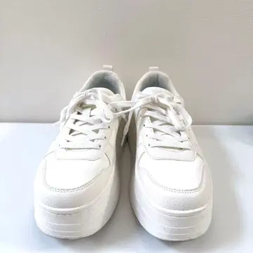 24cm ZARA 자라 자라슈즈 통굽 스니커즈 신발 새상품급