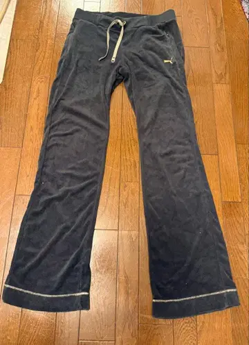 PUMA 파일 원단 스웨트 팬츠 블랙 여성용 L