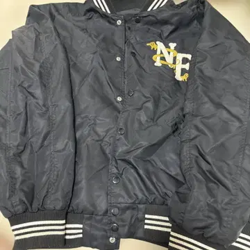 graniph 그라니프 바시티 자켓 M 개 자수 블랙 소매 얼룩 있음