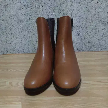 BARCLAY 브라운 사이드 고어 부츠