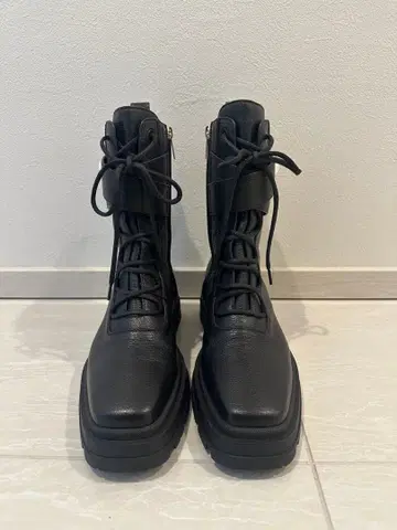 지미추 jimmychoo 레이스업 부츠 펄 노에미 45