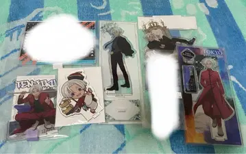 쿠로카와 이자나 아크릴 스탠드