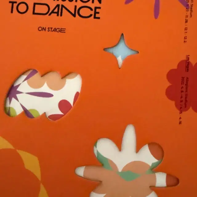 방탄소년단 퍼미션 투 댄스 온 스테이지 dvd 퍼투댄 bts 포카 포함