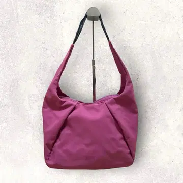 컨디션 최상 캠퍼 원숄더백 나일론 로즈 핑크