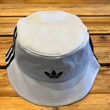 ADIDAS ORIGINALS x OASIS 버킷햇