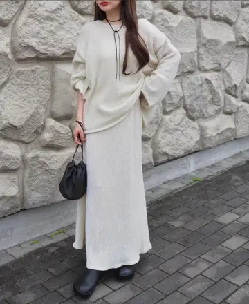 LAULEN 로게이지 루즈 니트