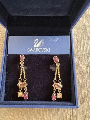 Swarovski 골드 퍼플 귀찌