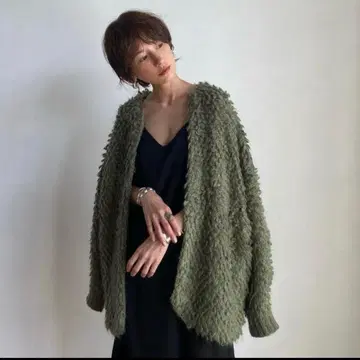 미사용 새상품 [ CLANE ] 모헤어 루프 벌키 니트 가디건