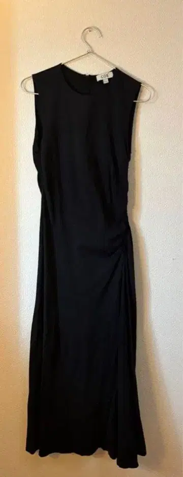 COS 개더 미디 원피스 XS 블랙