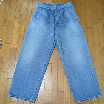 Graphpaper 셀비지 데님 투턱 팬츠