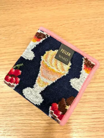 페이러 손수건 WAKO PARFAIT 네이비