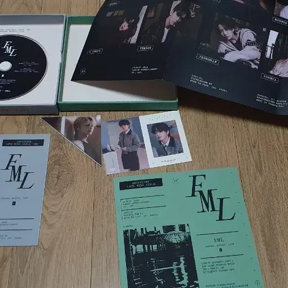 세븐틴 개봉앨범 FML
