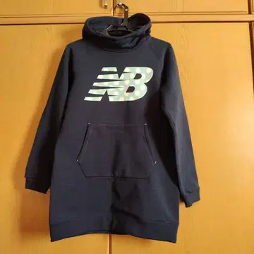 뉴발란스 네이비 후드 부착 후드티