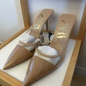 ZARA 베이지 하이힐
